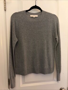 LOFT Men's Light Gray Crewneck Sweater